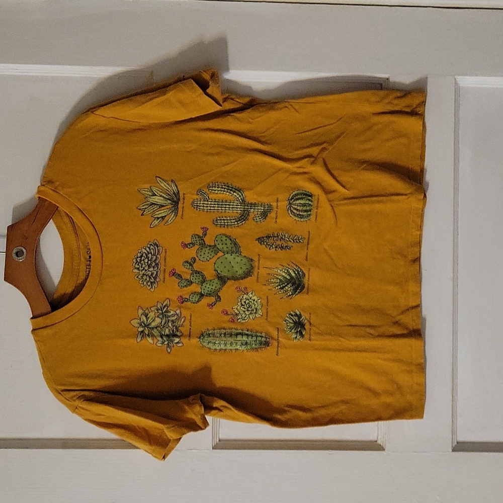 Womans Mustard Cactus Shirt Large